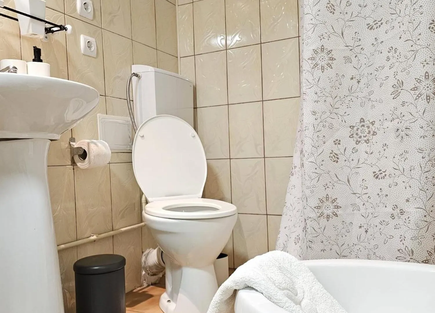 Sweet Dreams Suites Cismigiu Studio Bucharest 0*,